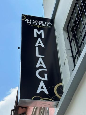 Apartahotel Malaga เมเดยิน ภายนอก รูปภาพ